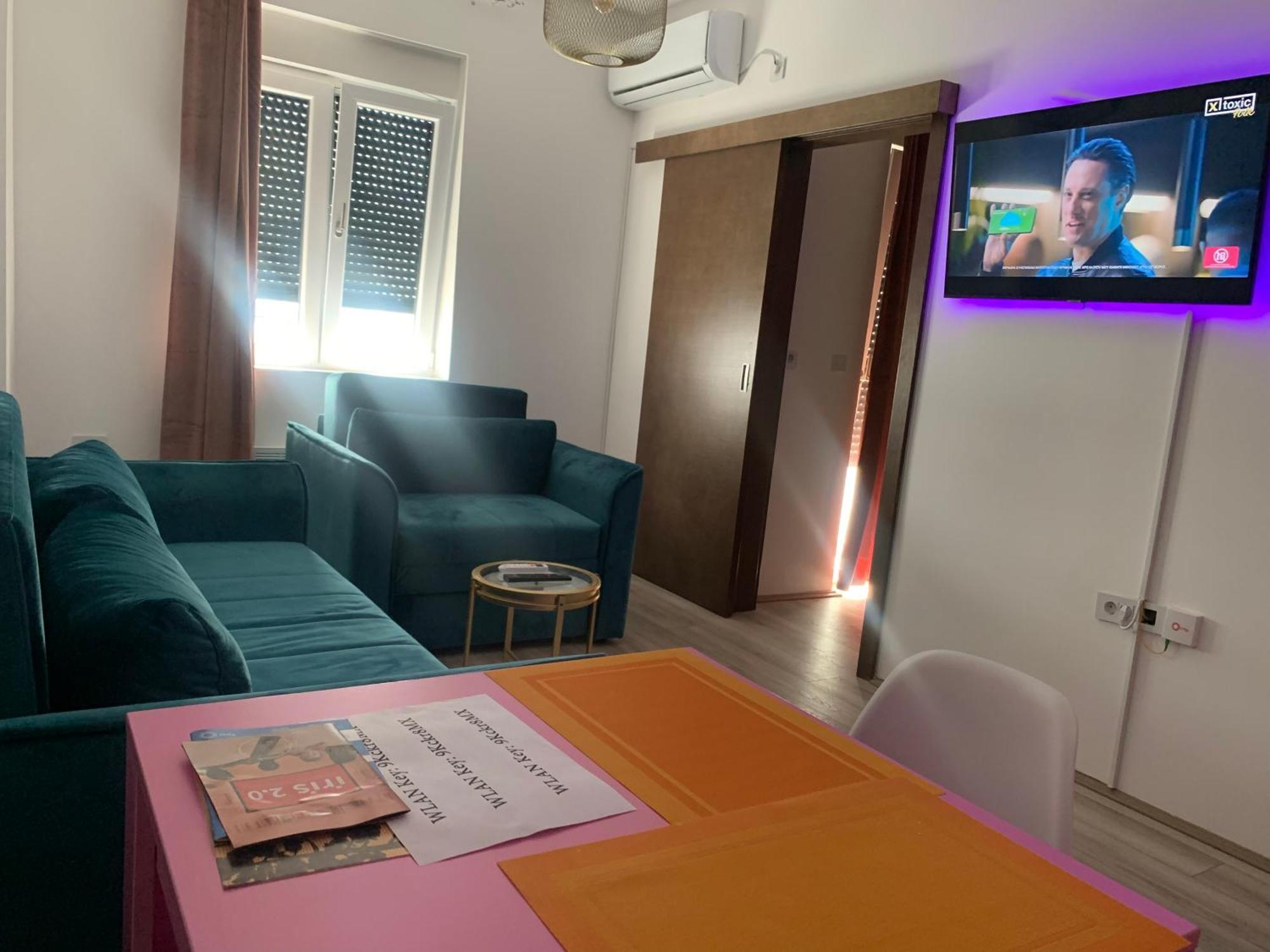 De Lux Nedeljkovic Aparthotel Ягодина Екстериор снимка